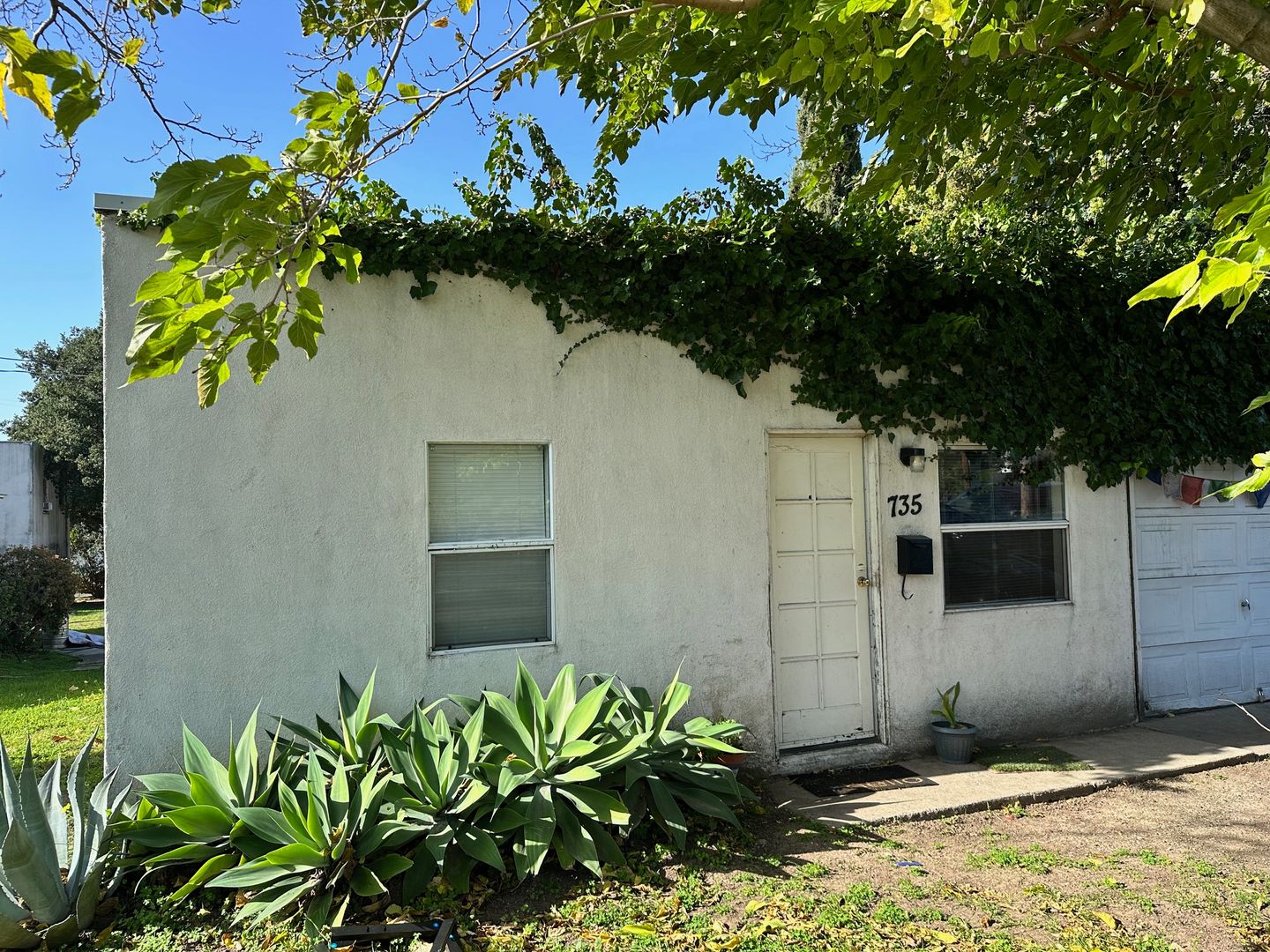 735 Grand Avenue