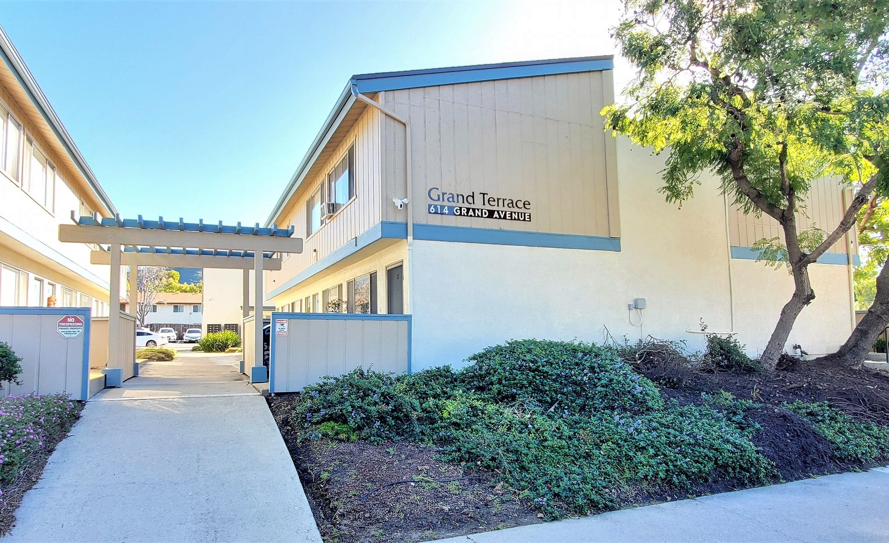 614 Grand Avenue